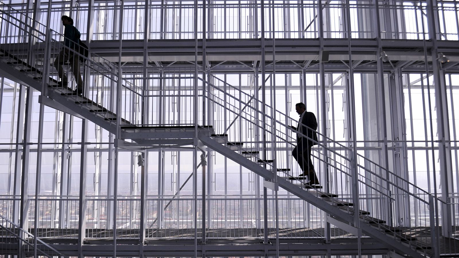 Сходження по сходах корпоративного успіху. (Reuters / Giorgio Perottino)